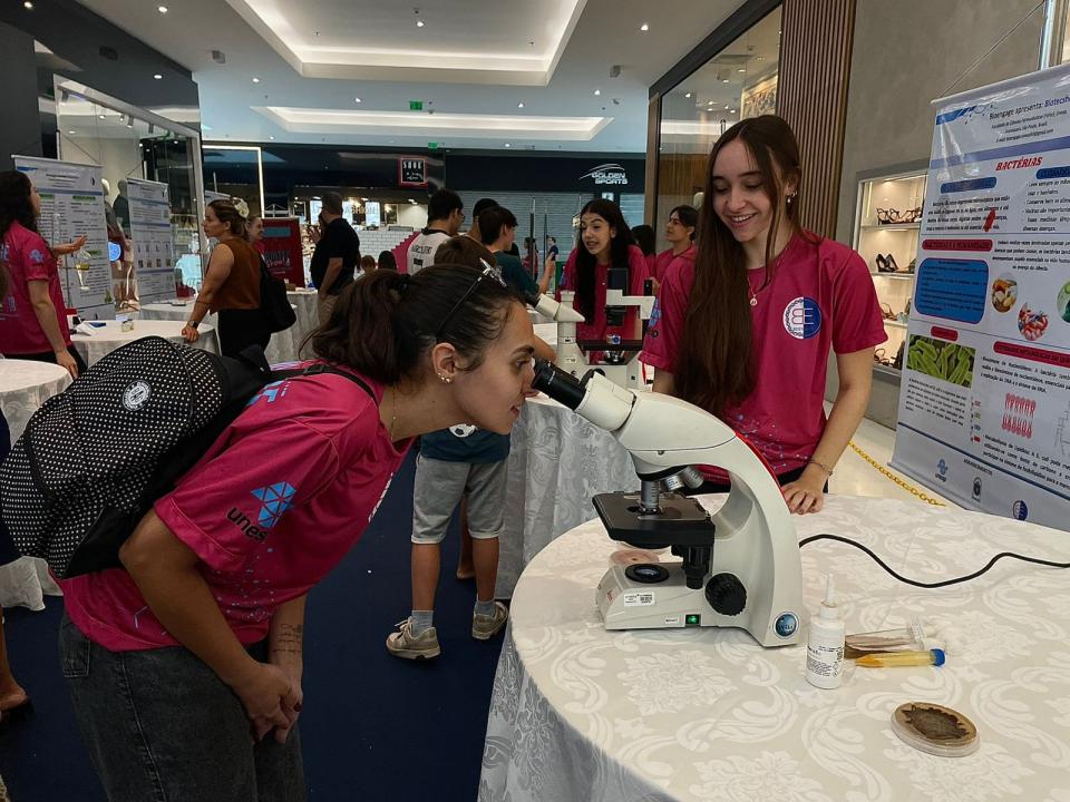 Foto 16 de 20 — Quer ver ciência de perto? Evento gratuito reúne experimentos da Unesp em Araraquara